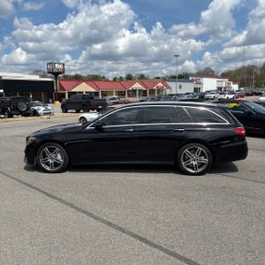 MERCEDES-BENZ E-CLASS - 3