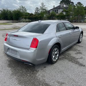 CHRYSLER 300 LIMITED - 8