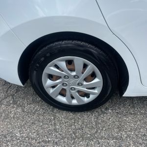 2019 Hyundai ELANTRA SE 缩略图 17