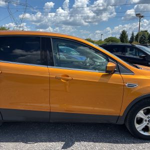 صورة مصغرة 11 لـ 2016 FORD ESCAPE SE
