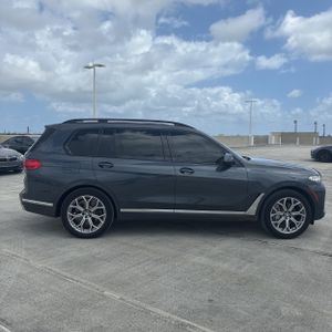 BMW X7 XDRIVE40I - 10