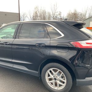 FORD EDGE SEL - 6