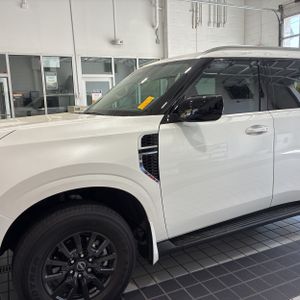 NISSAN ARMADA SV 4WD - 2