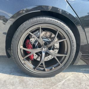 صورة 19 لـ 2021 ALFA Romeo GIULIA QUADRIFOGLIO RWD
