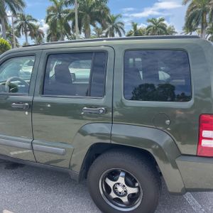 2009 JEEP LIBERTY SPORT 照片 6