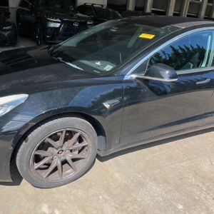 صورة 2 لـ 2018 Tesla MODEL 3 LONG RANGE