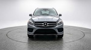 2026 Mercedes-BENZ GLE photo 2