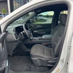 2024 Chevrolet TRAVERSE LS — миниатюра 31