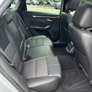 2017 Chevrolet IMPALA LT — миниатюра 35