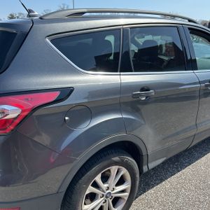 FORD ESCAPE SEL - 9