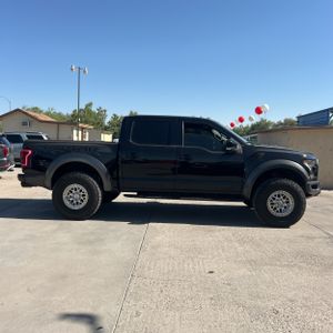 FORD F-150 RAPTOR - 10