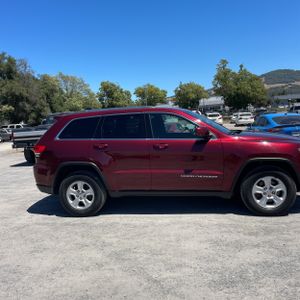 2016 JEEP GRAND CHEROKEE LAREDO — фото 10