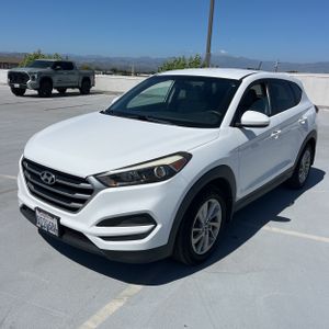HYUNDAI TUCSON SE - 1