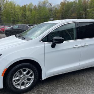 CHRYSLER PACIFICA TOURING L - 2