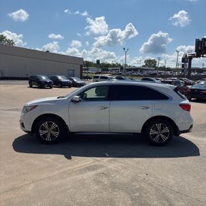 2018 Acura MDX SH-AWD photo 3