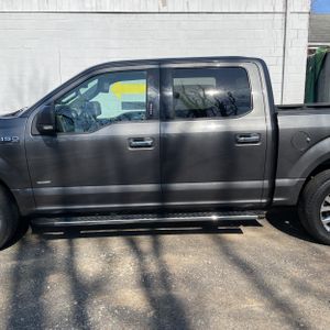FORD F150 XLT - 4