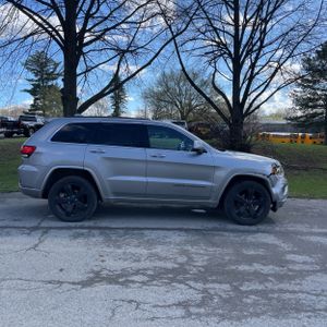 JEEP GRAND CHEROKEE ALTITUDE - 10