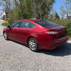FORD FUSION SE - 5