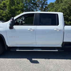 CHEVROLET SILVERADO - 4