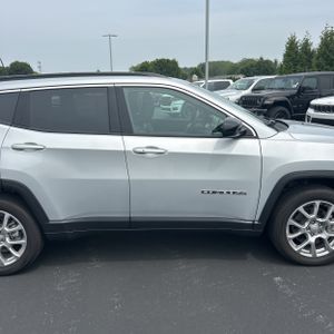 2024 JEEP COMPASS LATITUDE LUX 缩略图 11