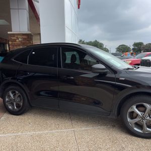 FORD ESCAPE ST-LINE - 10