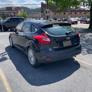 FORD FOCUS TITANIUM - 5