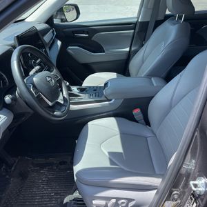 2023 Toyota HIGHLANDER XLE thumbnail 32