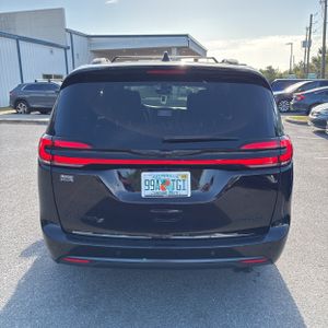 CHRYSLER PACIFICA LIMITED - 6