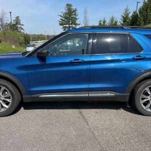 FORD EXPLORER XLT - 4