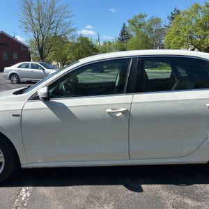 VOLKSWAGEN PASSAT 1.8T S - 4