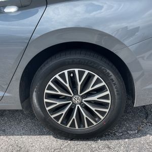 صورة 17 لـ 2019 Volkswagen JETTA SEL