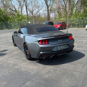 FORD MUSTANG GT PREMIUM - 5