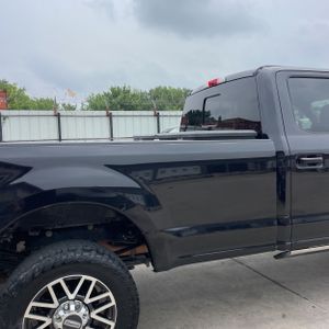 FORD F-350 SUPER DUTY LARIAT - 9