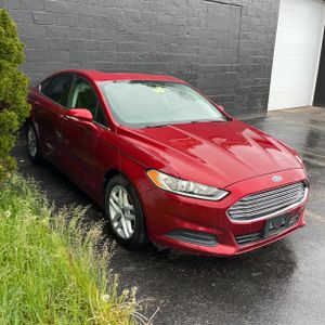FORD FUSION SE - 7
