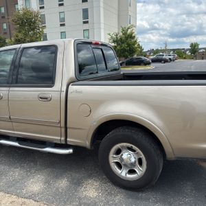 FORD F-150 LARIAT - 6