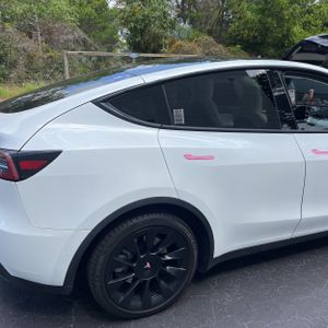 TESLA MODEL Y LONG RANGE - 9