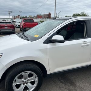 FORD EDGE SEL - 2