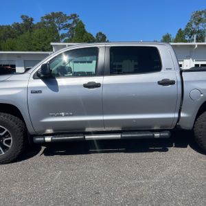 TOYOTA TUNDRA - 3