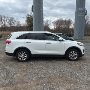 KIA SORENTO LX V6 - 10