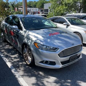 FORD FUSION SE - 8