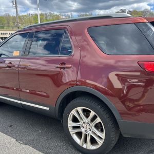 FORD EXPLORER XLT - 6