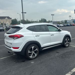 2017 Hyundai TUCSON LIMITED — фото 8