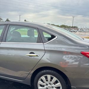 2017 Nissan SENTRA SV — фото 6