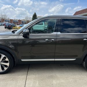 KIA TELLURIDE S - 4