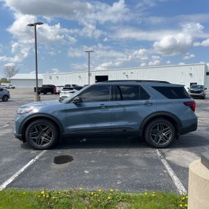 FORD EXPLORER ST - 3