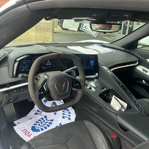 2025 Chevrolet CORVETTE STINGRAY — фото 33