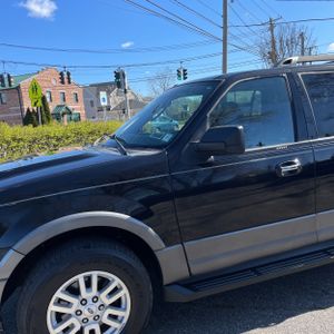 FORD EXPEDITION XLT - 2