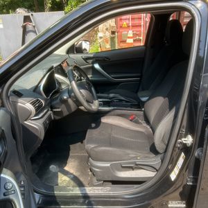 2019 Mitsubishi ECLIPSE CROSS ES thumbnail 32