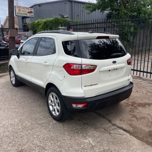 FORD ECOSPORT SE - 4