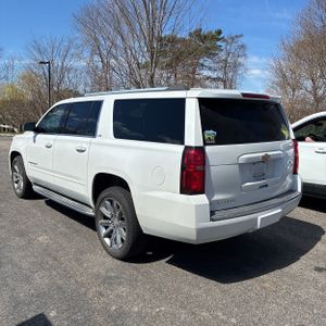 CHEVROLET SUBURBAN - 3